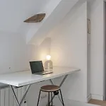 La-haut - Wifi - Centre-ville Lägenhet *